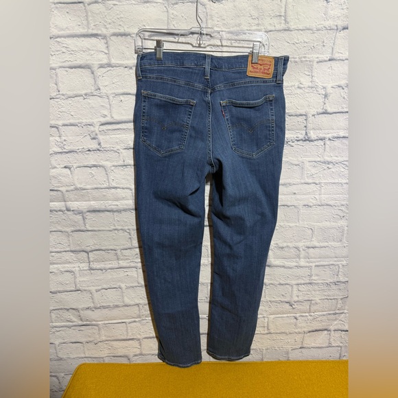 Women’s Levi’s 724 High Rise Straight Blue Jeans, Size 31 - Picture 4 of 7